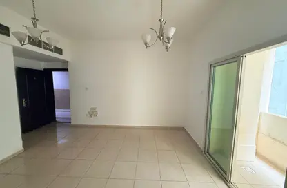 شقة - غرفة نوم - 2 حمامات للايجار في بناية المحطة - المحطة - القاسمية - الشارقة