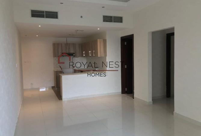 Bright 2BR | Spacious Layout | Vacant | Canal View photo 2