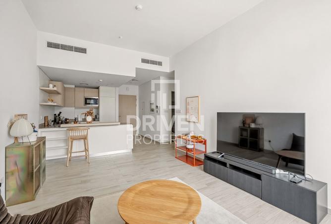Exceptional Unit | Prime Location | Vacant photo 3