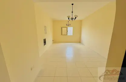 Apartment - 1 Bedroom - 2 Bathrooms for rent in Muwaileh 29 Building - Muwaileh - Sharjah