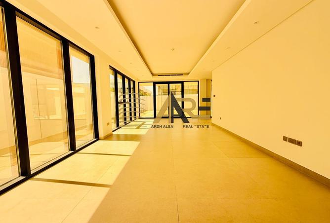 90074466 - Property Image 3