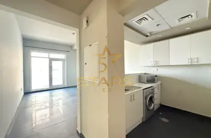 Apartment - 1 Bedroom - 2 Bathrooms for sale in Platinum Residences 1 - Dubai Silicon Oasis - Dubai