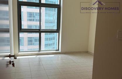 Apartment - 2 Bedrooms - 2 Bathrooms for rent in The Links East Tower - The Links - The Views - Dubai
