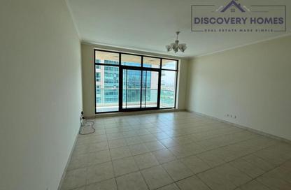 Apartment - 2 Bedrooms - 2 Bathrooms for rent in The Links East Tower - The Links - The Views - Dubai