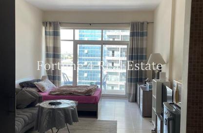 Apartment - Studio - 1 Bathroom for rent in Royal Residence 2 - Royal Residence - Dubai Sports City - Dubai