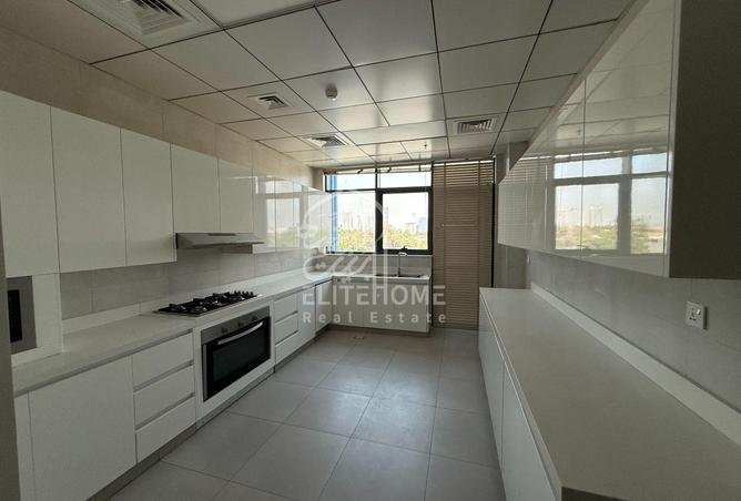 128823399 - Property Image 3