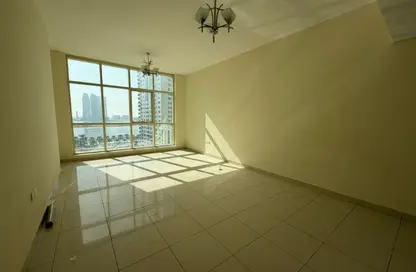 Apartment - 3 Bedrooms - 4 Bathrooms for rent in Al Khan Corniche - Al Khan - Sharjah