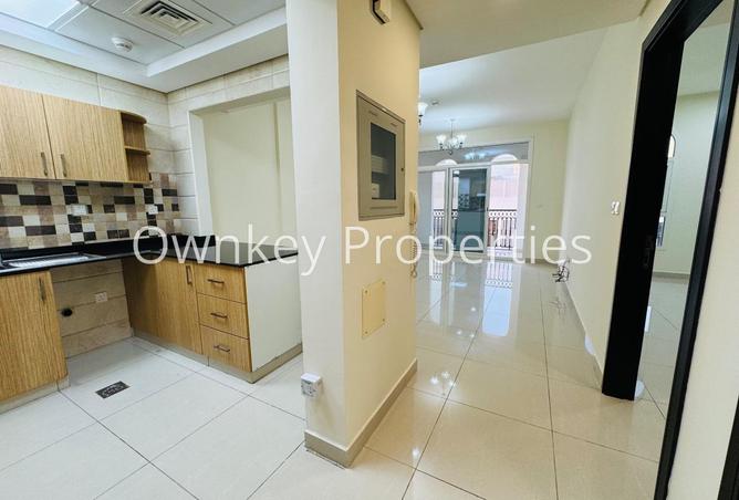 121121001 - Property Image 3