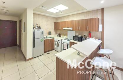 Apartment - 1 Bedroom - 2 Bathrooms for rent in Sulafa Tower - Dubai Marina - Dubai