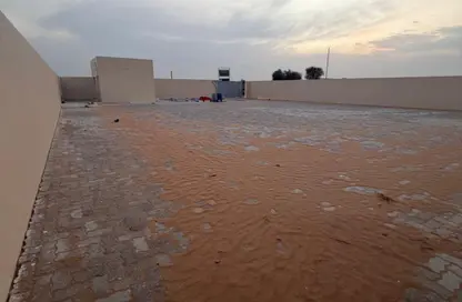 أرض - استوديو للايجار في الصجعة الصناعية - الصجعة - الشارقة