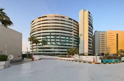 شقة - 3 غرف نوم - 4 حمامات للايجار في الرحبة - المنيرة - شاطئ الراحة - أبوظبي شقة - 3 غرف نوم - 4 حمامات للايجار في الرحبة - المنيرة - شاطئ الراحة - أبوظبي