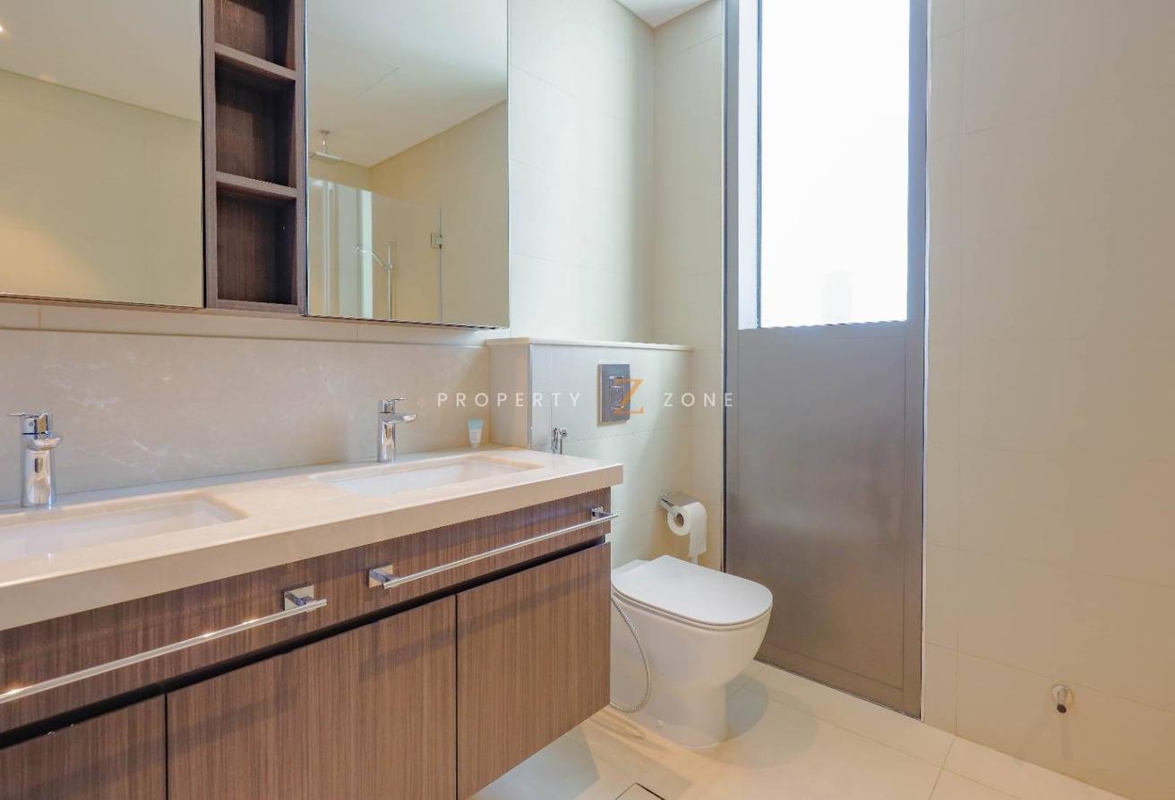 Dubai Mall connected | Luxury Furnished | View Now photo 12