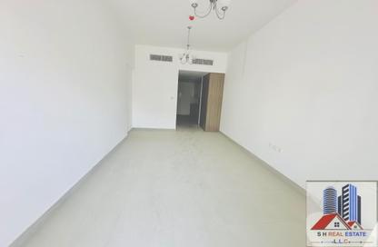 Apartment - 1 - 2 for rent in L'horizon Residence - International City Phase 2 - Al Warsan 4 - Al Warsan - Dubai
