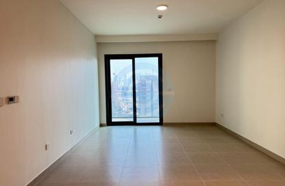 Apartment - 2 Bedrooms - 2 Bathrooms for sale in Seagate Building 3 - Seagate - Mina Rashid - Dubai