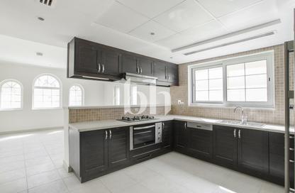 Villa - 3 - 4 for sale in District 7 - Jumeirah Park - Dubai