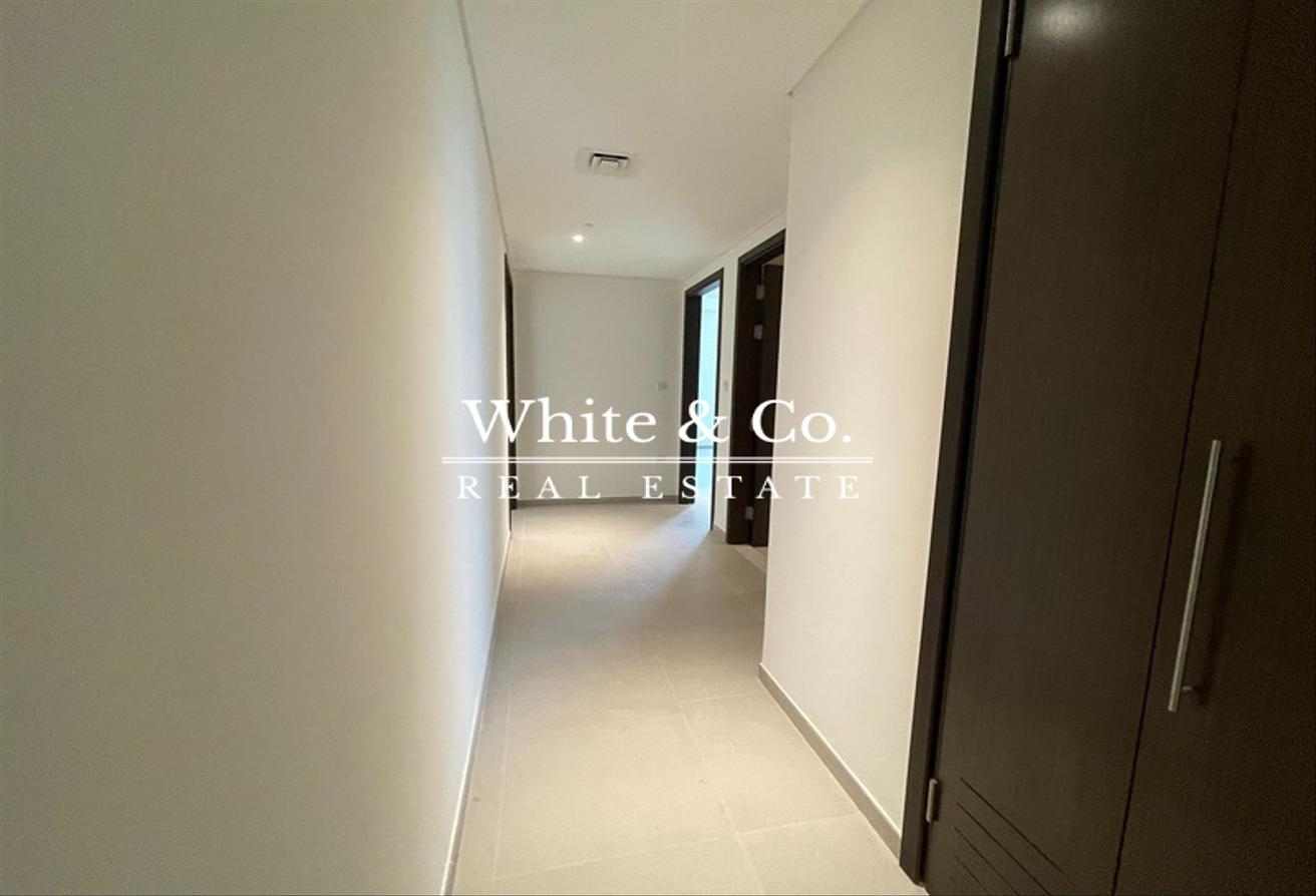Vacant now | High Floor | 3 Bed + Maid photo 18