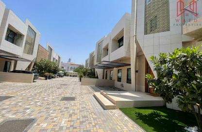 Villa - 5 Bedrooms - 6 Bathrooms for rent in Jumeirah 3 Villas - Jumeirah 3 - Jumeirah - Dubai
