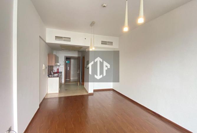 106865220 - Property Image 2