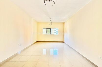 Apartment - 2 Bedrooms - 2 Bathrooms for rent in New Al Taawun Road - Al Taawun - Sharjah
