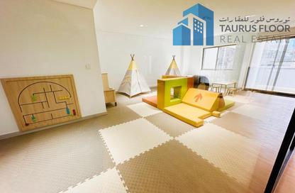 Apartment - 3 Bedrooms - 3 Bathrooms for rent in Dar Al Buteen 2 - Al Muraqqabat - Deira - Dubai