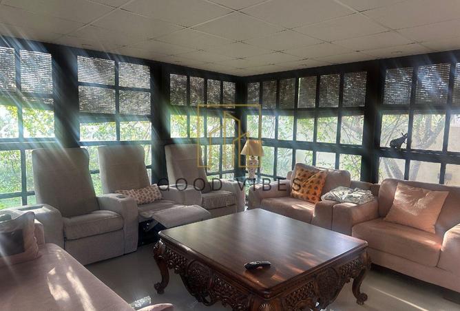 Corner Unit | Large Plot | Fully Upgraded Extended — photo 3