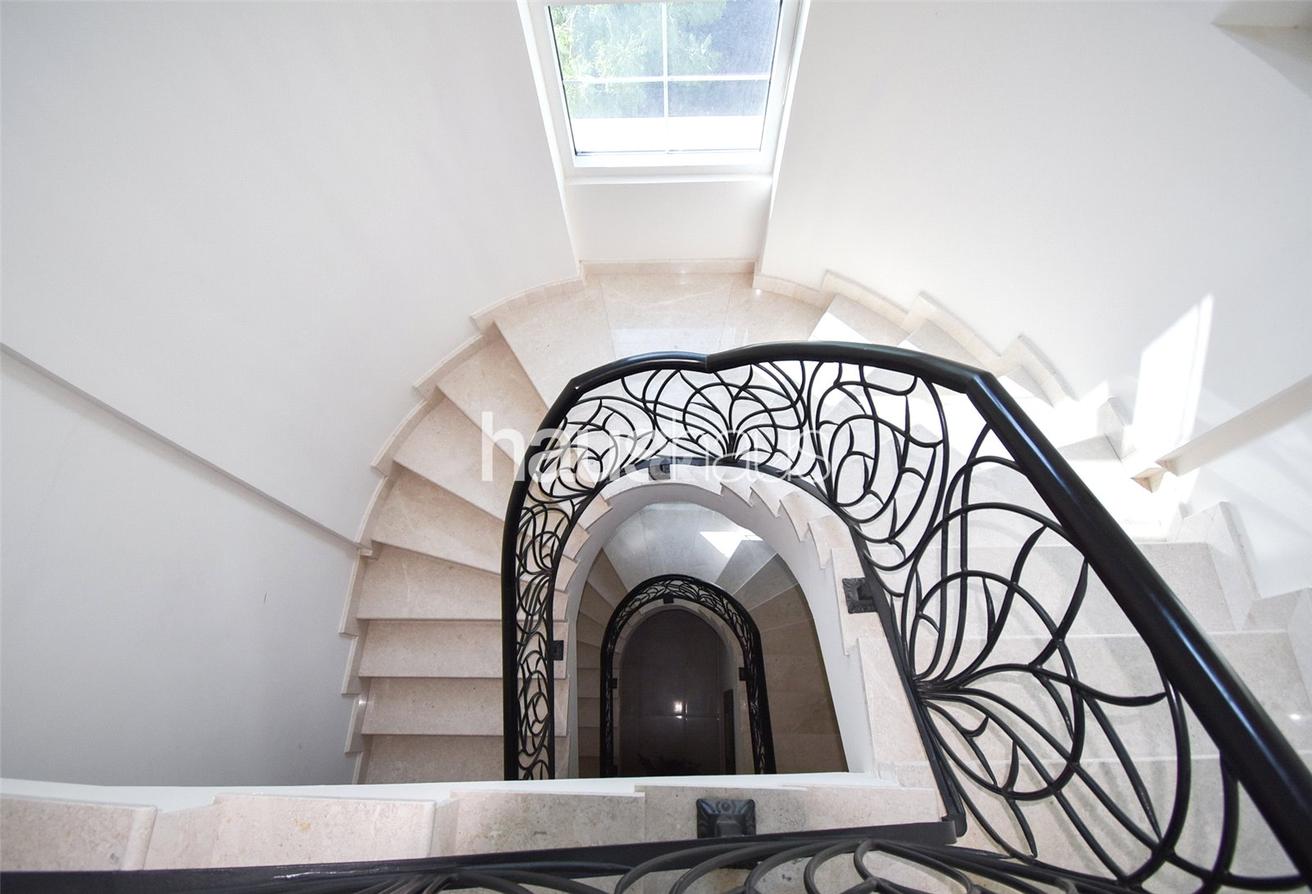 Available January | Family Villa | Close To Pool photo 4
