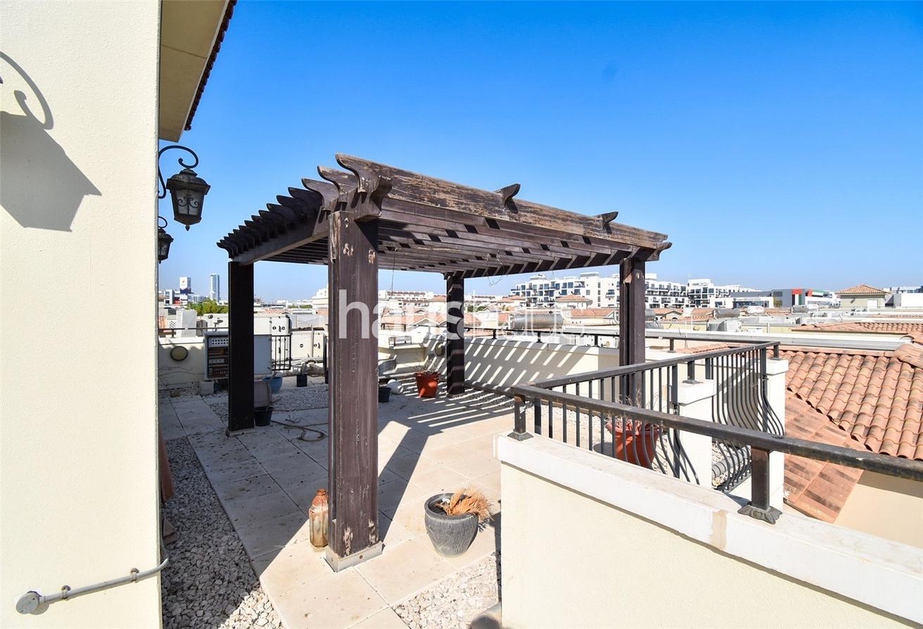 Available January | Family Villa | Close To Pool photo 15