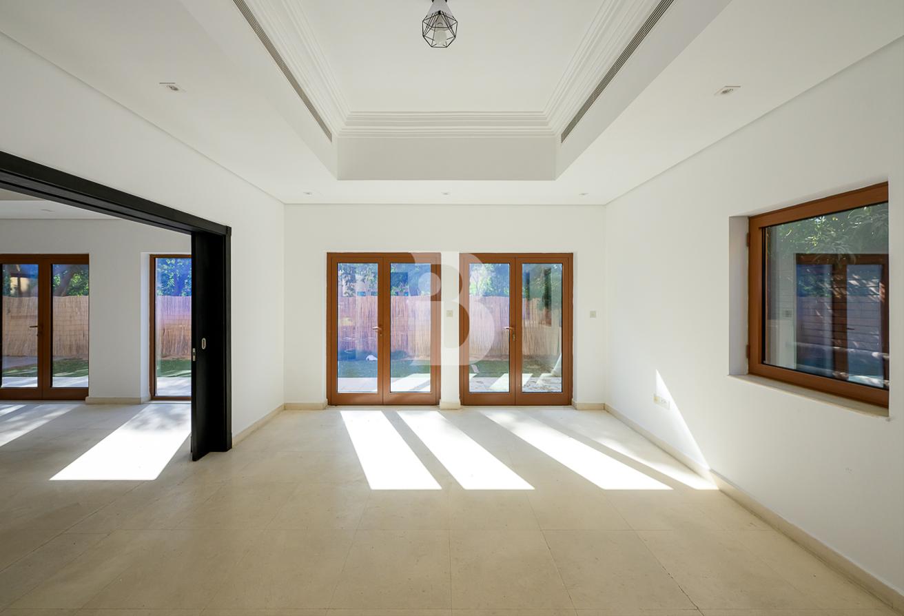 Largest Rare plot | Pool | Single row Villa photo 8