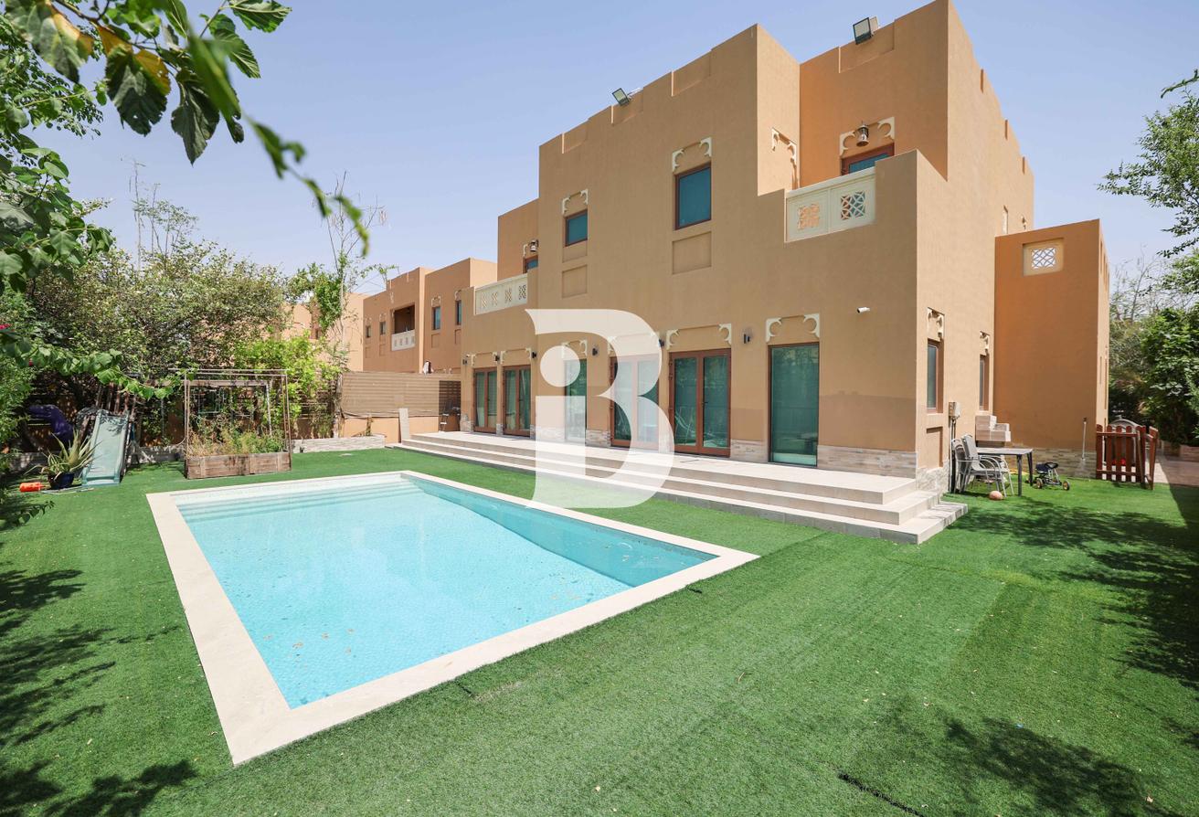 Largest Rare plot | Pool | Single row Villa photo 4