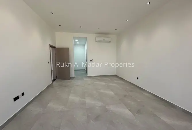 157812027 - Property Image 3