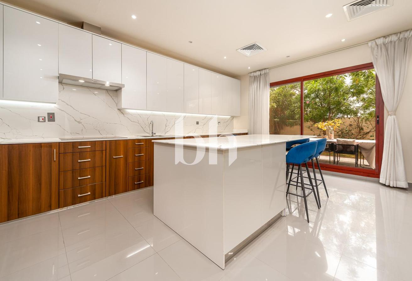 Bright 6BR Villa | Partly Furnished | Large Plot photo 11