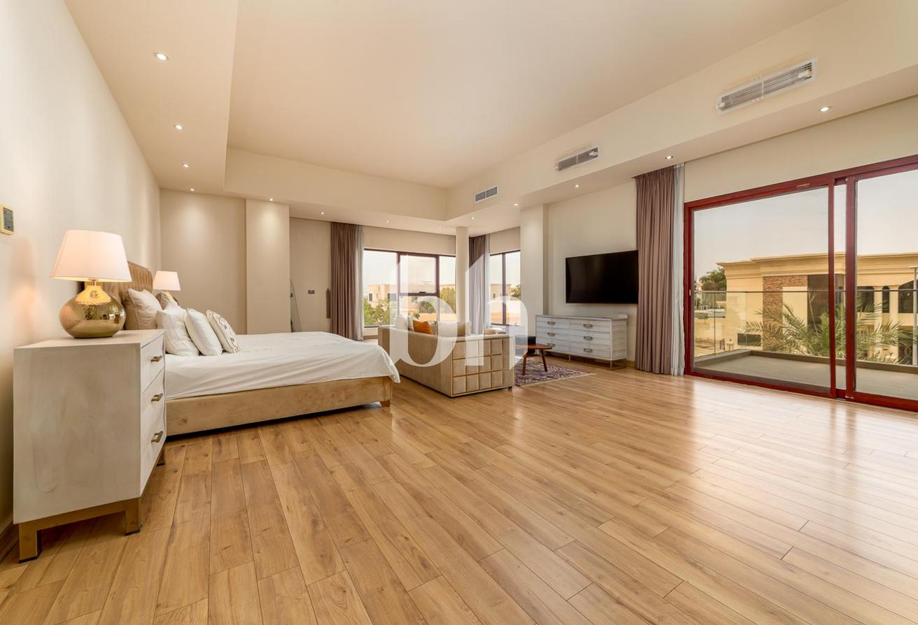 Bright 6BR Villa | Partly Furnished | Large Plot photo 9
