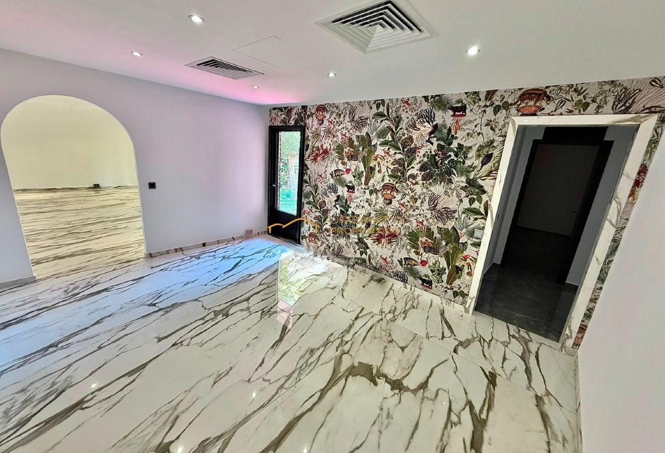 Spacious 4BR Ground Floor Villa | Prime Jumeirah 1 photo 14