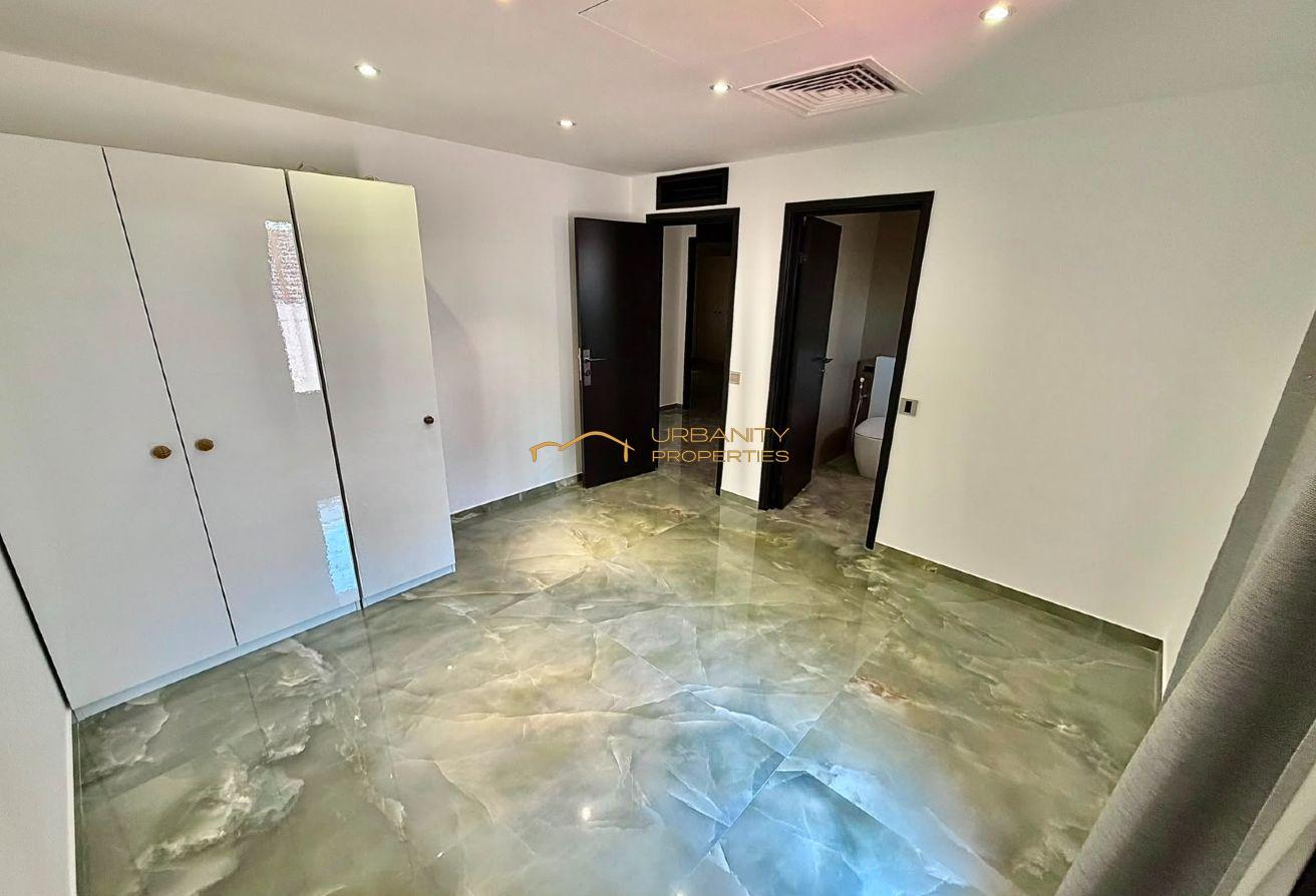 Spacious 4BR Ground Floor Villa | Prime Jumeirah 1 photo 9