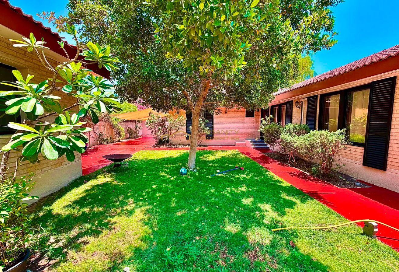 Spacious 4BR Ground Floor Villa | Prime Jumeirah 1 photo 2
