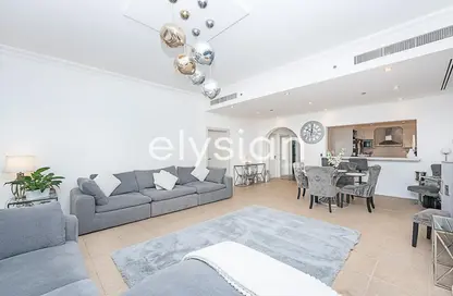 Apartment - 2 Bedrooms - 3 Bathrooms for rent in Al Hallawi - Shoreline Apartments - Palm Jumeirah - Dubai