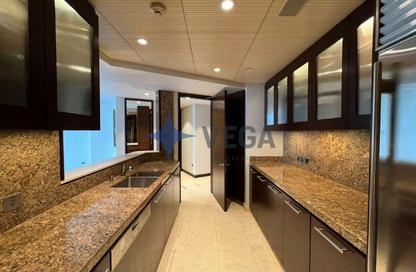 Apartment - 1 Bedroom - 2 Bathrooms for rent in Burj Khalifa - Burj Khalifa Area - Downtown Dubai - Dubai