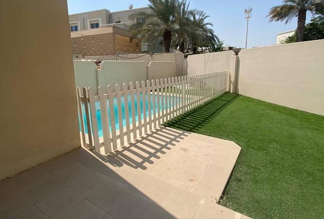 5-bed villa · Vacant