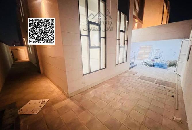 141941220 - Property Image 2