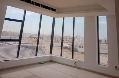 Villa - 5 Bedrooms - 6 Bathrooms for rent in Al Aweer 1 - Al Aweer - Dubai