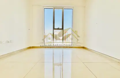 Apartment - 1 Bedroom - 2 Bathrooms for rent in Jumeirah Garden City - Al Satwa - Dubai