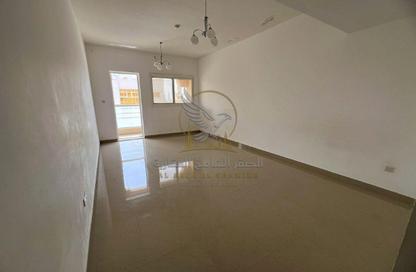 Apartment - 1 - 2 for rent in Al Qulaya'ah - Al Sharq - Sharjah Apartment - 1 - 2 for rent in Al Qulaya'ah - Al Sharq - Sharjah