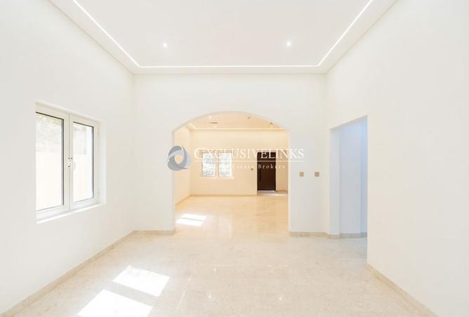 122440734 - Property Image 2
