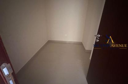 Apartment - 2 - 2 for rent in The Manhattan Tower - District 10 - Jumeirah Village Circle - Dubai