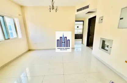 Apartment - 1 Bedroom - 1 Bathroom for rent in Muwailih Building - Muwaileh - Sharjah