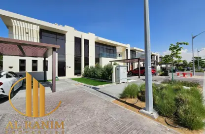 Townhouse - 3 Bedrooms - 4 Bathrooms for rent in Topanga - The Park Villas - Damac Hills - Dubai