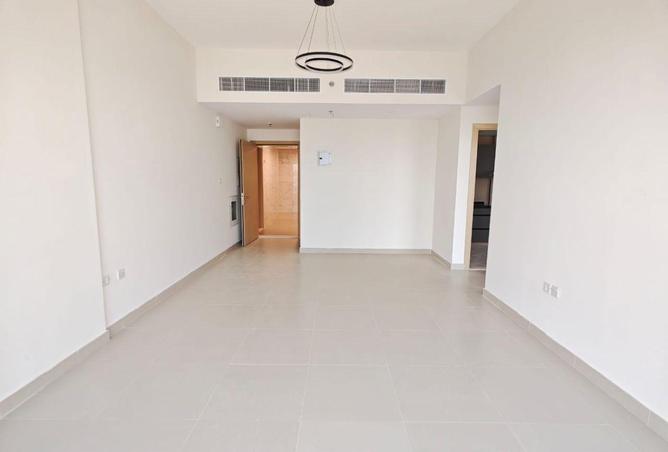98711839 - Property Image 3