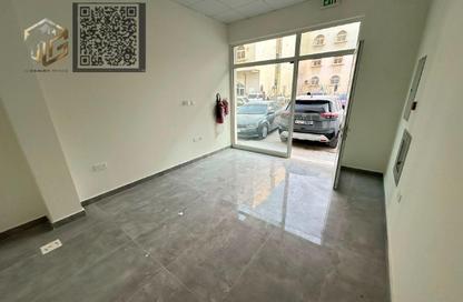 Shop - Studio - 1 Bathroom for rent in Muweileh Community - Muwaileh Commercial - Sharjah