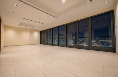 Apartment - 3 Bedrooms - 5 Bathrooms for rent in Al Khan 5 building - Al Khan - Sharjah