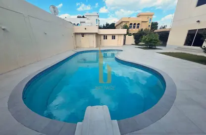 Villa - 5 Bedrooms - 5 Bathrooms for rent in Jumeirah 3 Villas - Jumeirah 3 - Jumeirah - Dubai